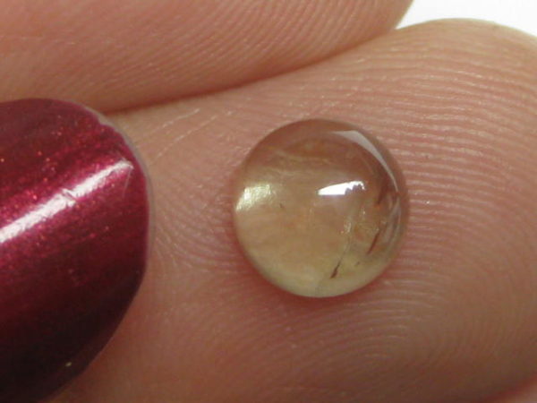 1.89 cts. Zultanite® Cabochon Round 7 mm - Image 4