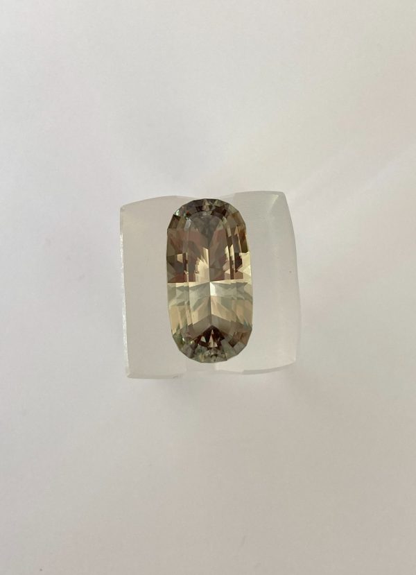 17.95 cts. Zultanite® Deep Oval by Stephen Kotlowski - Image 4
