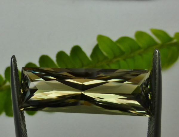 11.17 cts. Zultanite® Long Modified Rectangle 23.8x8.3mm - Image 2
