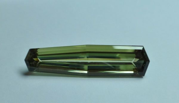 19.95 cts. Zultanite® Artsy Shield 36x9.2mm - Image 3