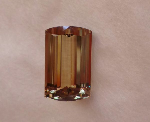 15.61 cts. Zultanite® Artsy Cushion Baguette 18x11mm - Image 6