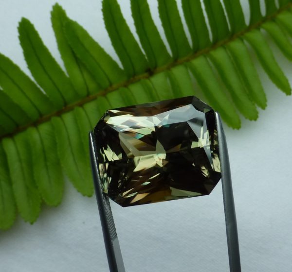 32.55 cts. Zultanite® Wobito Deep Radiant 20.7x17x11.7mm