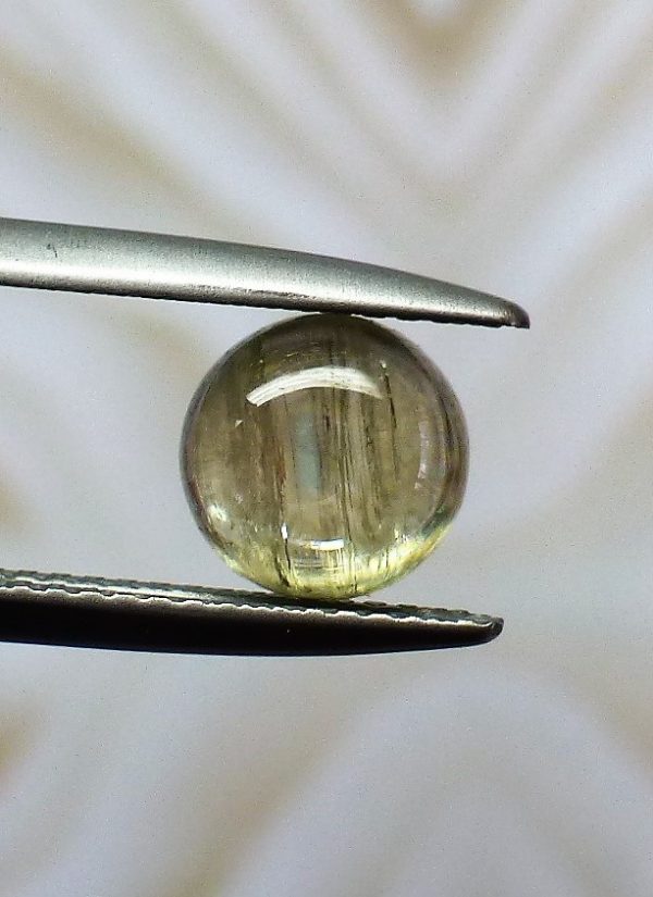 2.24 cts. Zultanite® Cabochon Round Cut 7.5mm - Image 2
