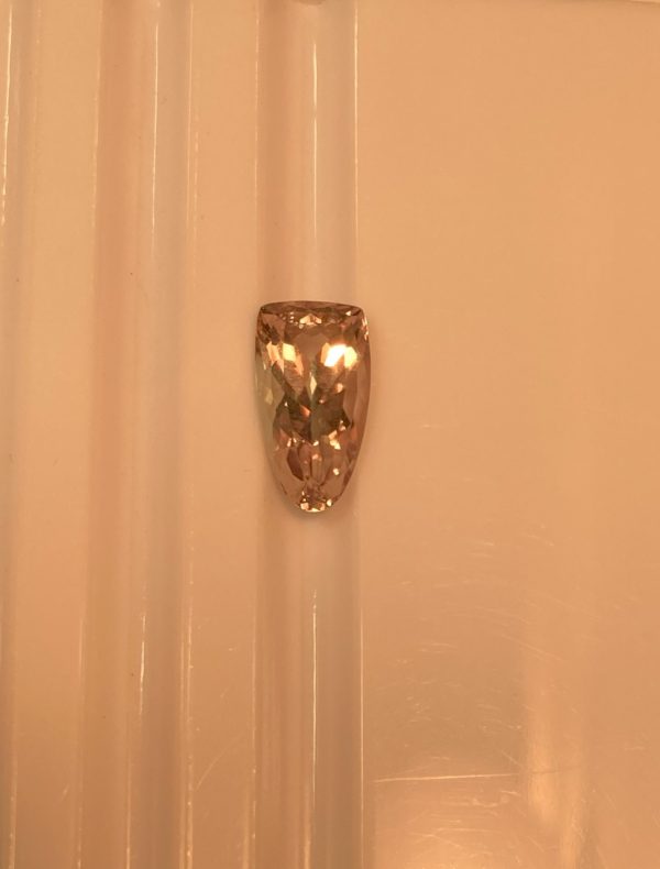 5.26 cts. Zultanite® Fancy Shield 15.5x8.2mm - Image 4