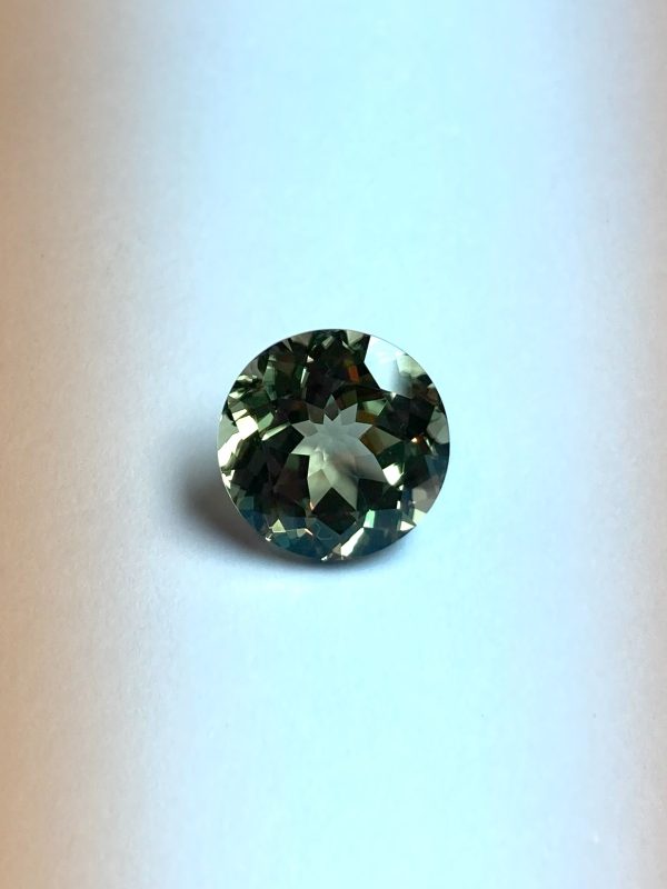 9.76 cts. Zultanite® Modified Portuguese Round Cut 13mm - Image 4
