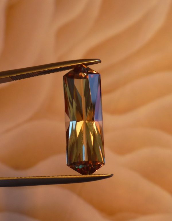 8.12 cts. Zultanite® Wobito Bowtie 23x7.5mm - Image 5