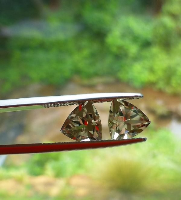 Zultanite Trilliant Gems