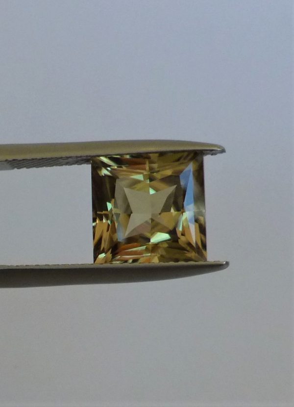 5.75 cts. Zultanite® Princess Cut 9.9x9.8mm - Image 8