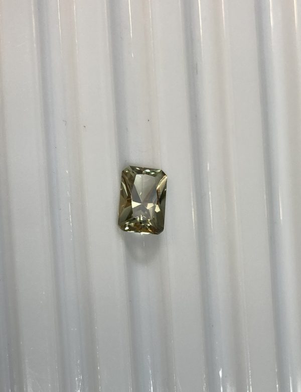 1.94 cts. Zultanite® Radiant Cut Gemstone 9x6mm - Image 6