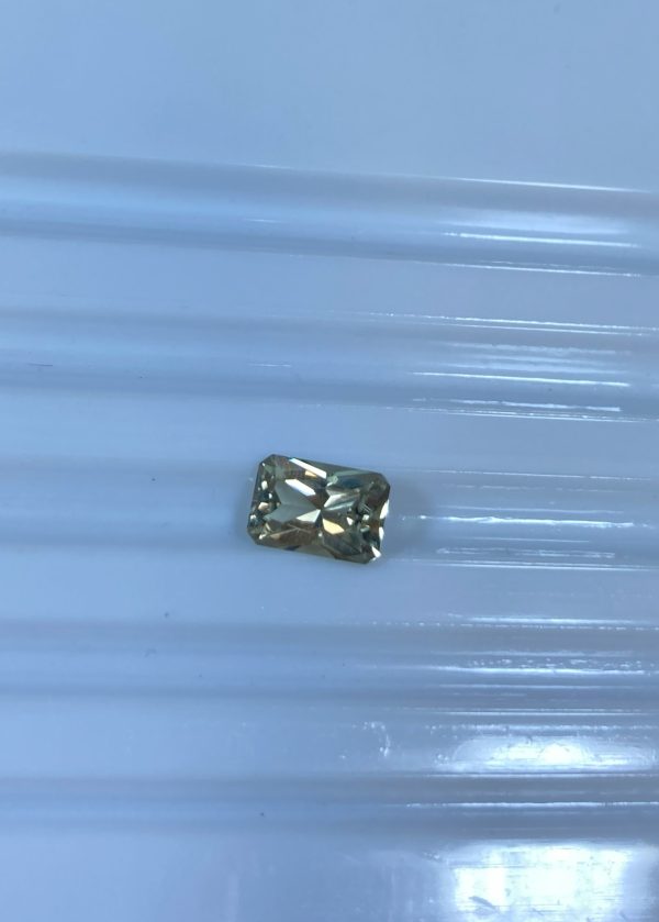1.94 cts. Zultanite® Radiant Cut Gemstone 9x6mm - Image 5