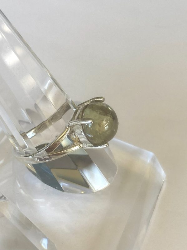 Ring, Silver, 5.57 cts., 10mm Round Cut Zultanite® Cabochon - Image 2