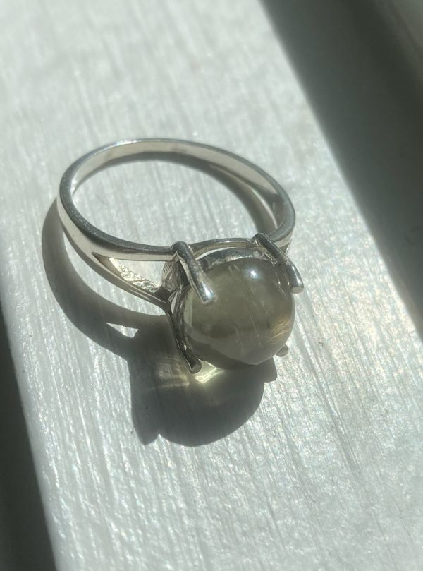 Ring, Silver, 5.57 cts., 10mm Round Cut Zultanite® Cabochon - Image 5