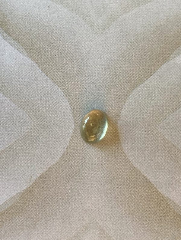 1.50 cts. Zultanite® Cabochon Oval Cut 8x6mm - Image 2