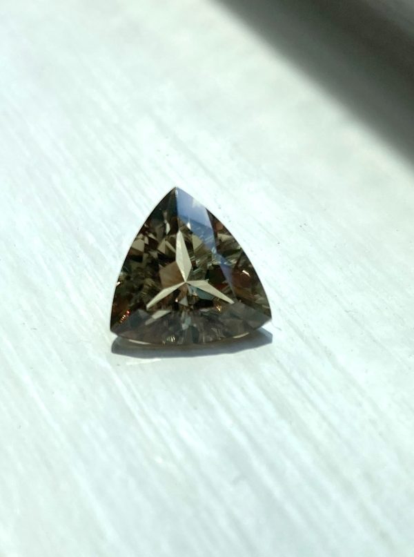 3.50 cts. Zultanite® Trilliant Cut 10 mm - Image 3